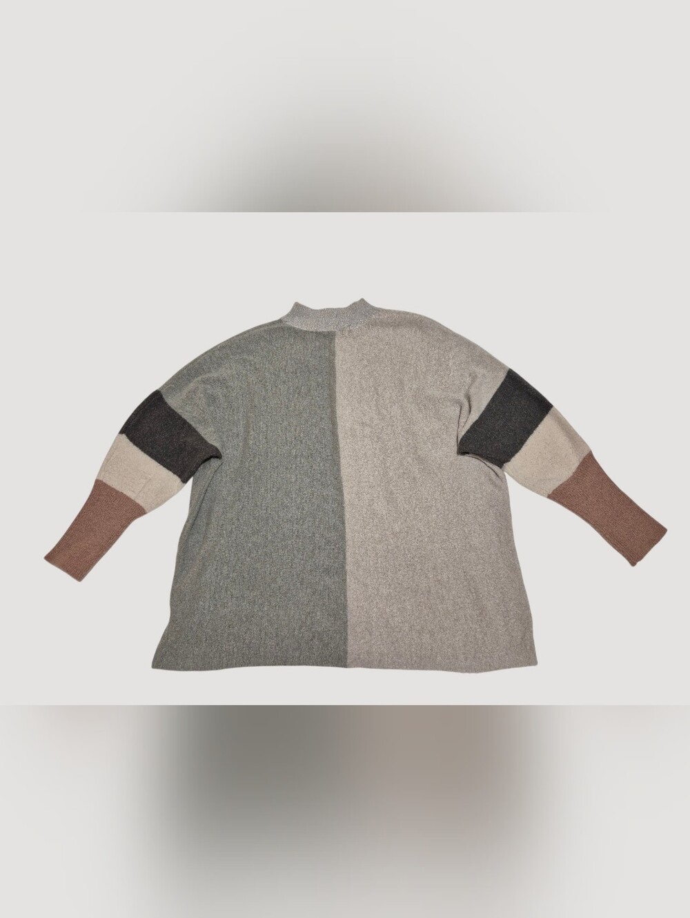 Women's Two-Tone Gray Knit Sweater